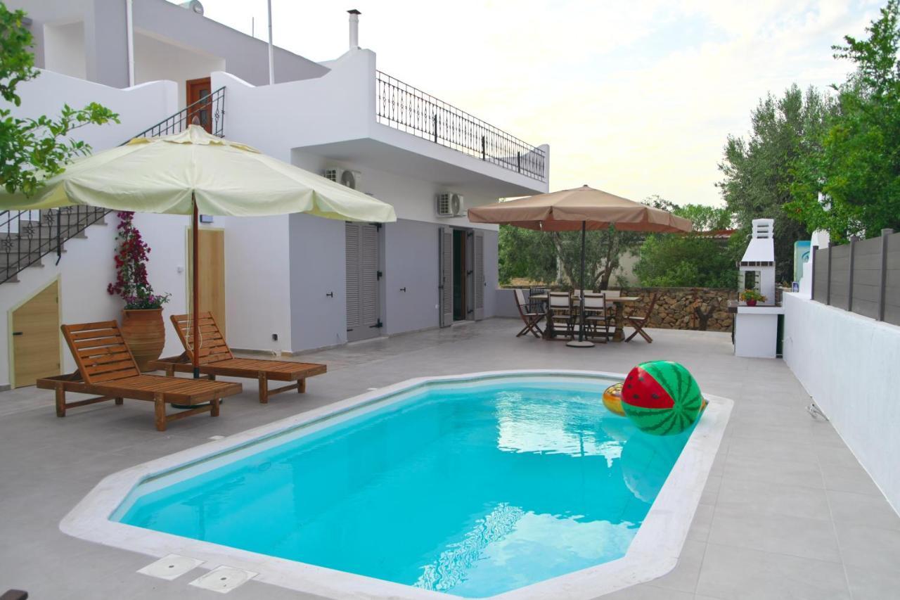 Giovana'S Pool House Aegina Bagian luar foto