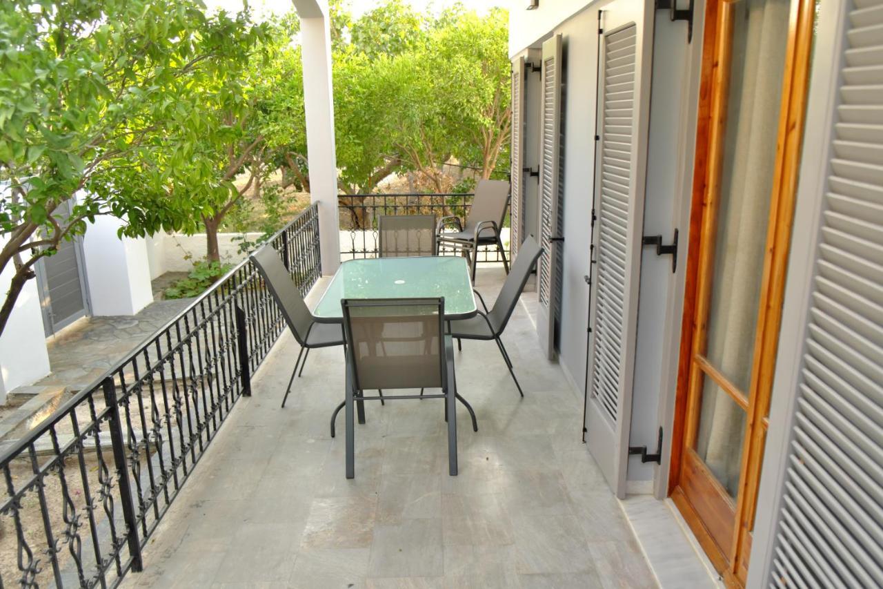 Giovana'S Pool House Aegina Bagian luar foto